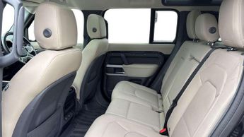 Land Rover Defender XS Edition