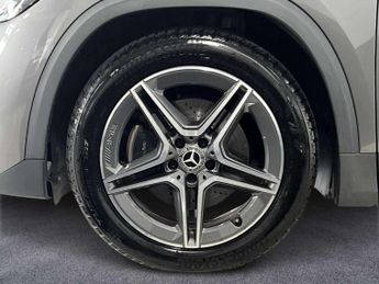 Mercedes-Benz GLA AMG Line