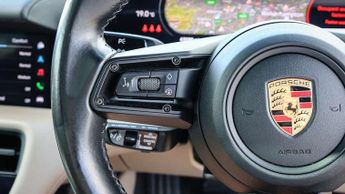 Porsche Taycan 