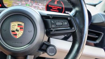 Porsche Taycan 