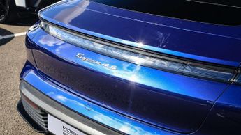 Porsche Taycan 