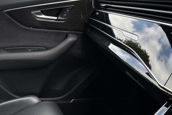 Audi Q7 S Line
