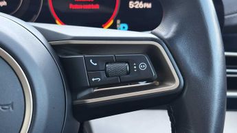 Porsche Taycan 4S