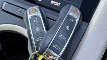 Porsche Taycan 4S