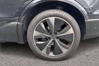 Audi Q6 Black Edition