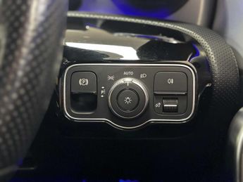 Mercedes-Benz Cla AMG Line
