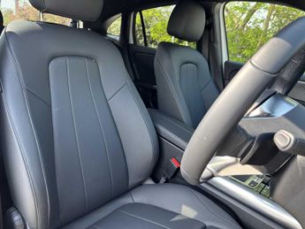 Mercedes-Benz EQA Sport Executive