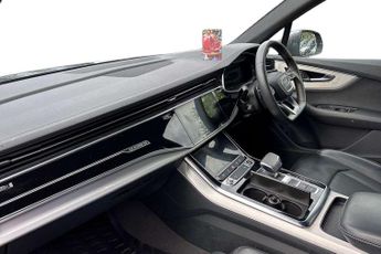Audi Q7 S Line