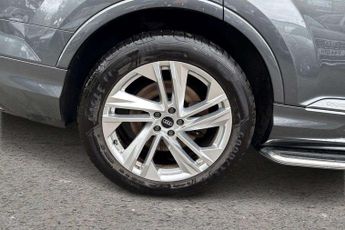 Audi Q7 S Line