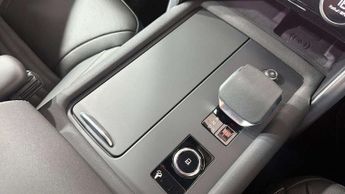 Land Rover Discovery R-Dynamic HSE
