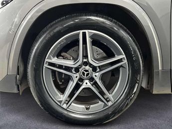 Mercedes-Benz GLA AMG Line