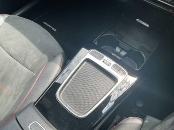 Mercedes-Benz Cla AMG Line