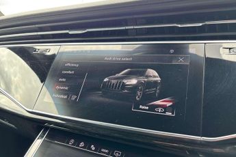 Audi Q7 Black Edition
