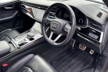 Audi Q7 Black Edition