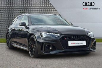Audi RS4 Carbon Black