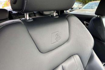 Audi Q8 S Line
