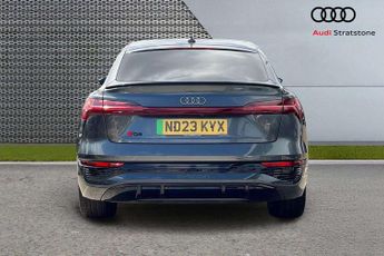 Audi Q8 S Line
