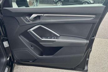 Audi Q3 Black Edition