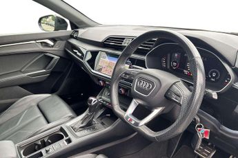Audi Q3 Black Edition