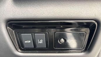 Jaguar XE R-Sport