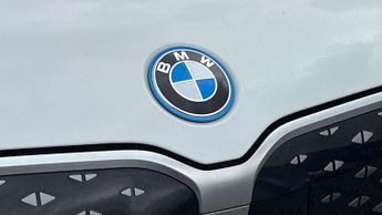 BMW Ix1 xLine