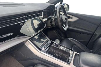 Audi Q7 S Line