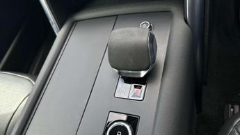 Land Rover Discovery R-Dynamic HSE