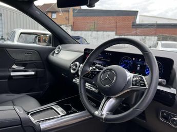 Mercedes-Benz EQA Sport Executive