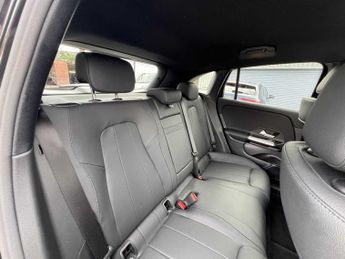 Mercedes-Benz EQA Sport Executive
