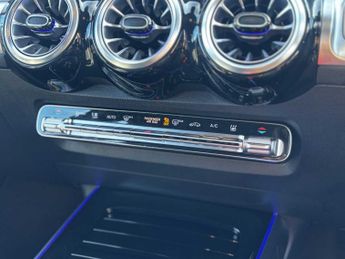 Mercedes-Benz EQB AMG Line Premium