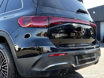 Mercedes-Benz EQB AMG Line Premium
