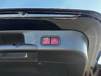 Mercedes-Benz EQB AMG Line Premium