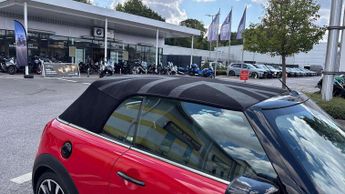 MINI Convertible Cooper S Exclusive