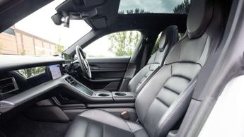 Porsche Taycan 