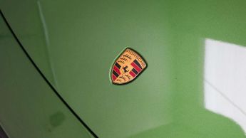 Porsche Taycan 