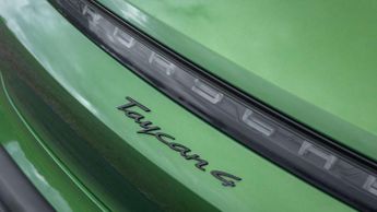 Porsche Taycan 