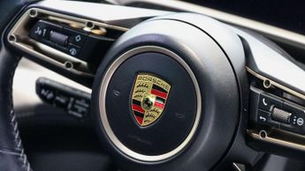 Porsche Taycan 