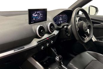 Audi Q2 S Line