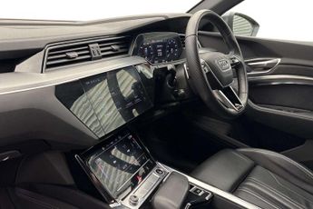 Audi Q8 S Line