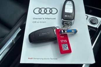Audi Q8 S Line