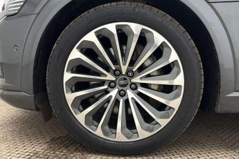 Audi Q8 S Line