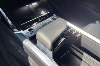 Audi E-Tron S Line