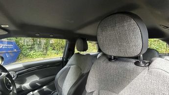 MINI Hatchback Cooper S Level 2