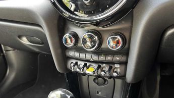MINI Hatchback Cooper S Level 2