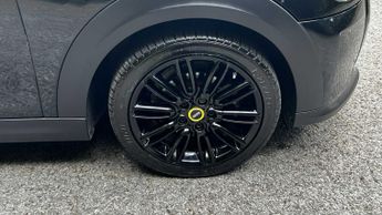 MINI Hatchback Cooper S Level 2