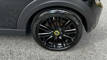 MINI Hatchback Cooper S Level 2