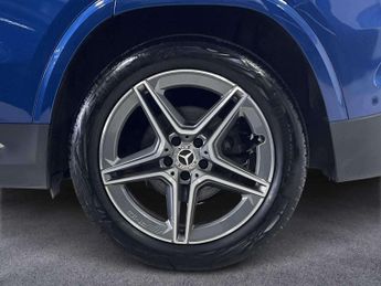 Mercedes-Benz GLA AMG Line