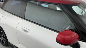 MINI Cooper SE Sport