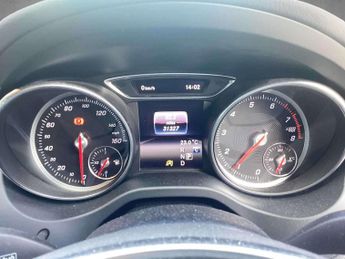 Mercedes-Benz GLA AMG Line