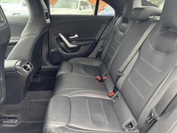 Mercedes-Benz Cla AMG Line